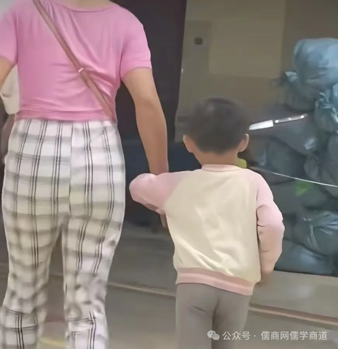 20250818籨տڷ䣻İͨŮͯͷϲ嵶ҽ17Ů10
