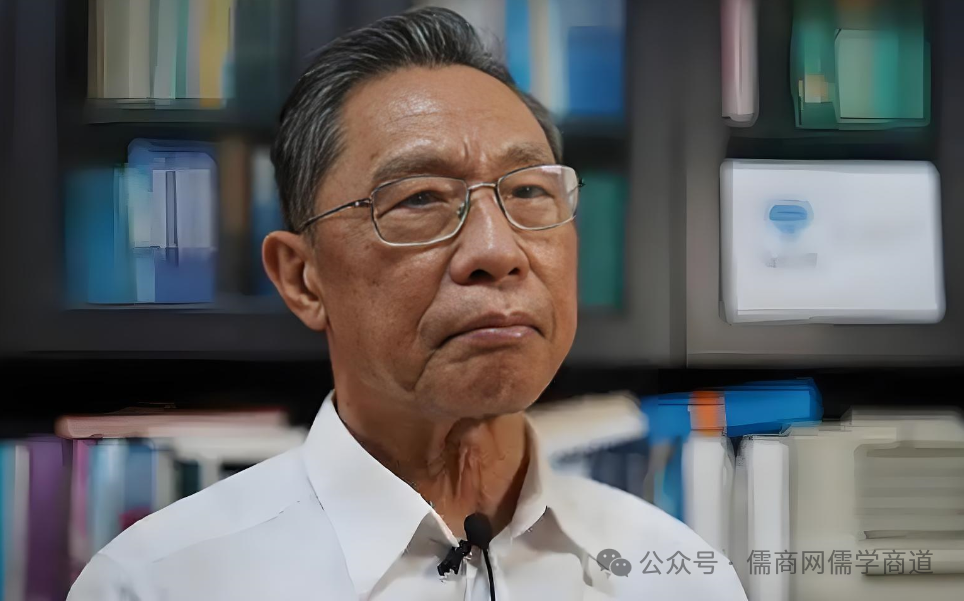 【20250821早报】钟南山谈遭日军轰炸;武汉1天2跳桥;村民称打退老虎;法院认定两子非亲生案无亲子关系